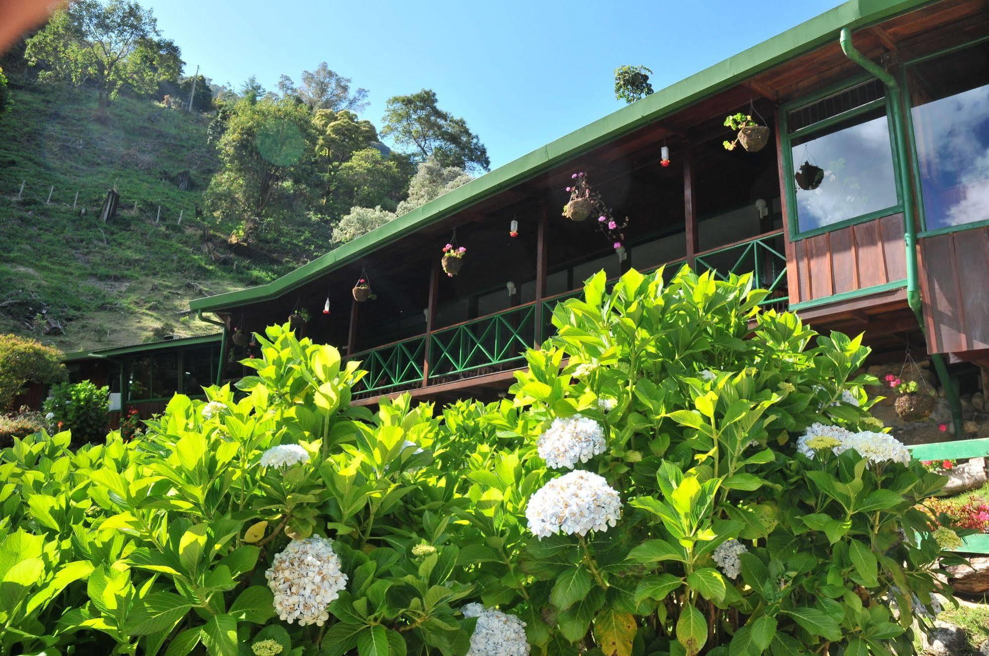 Trogon Lodge San Gerardo de Dota Exterior foto